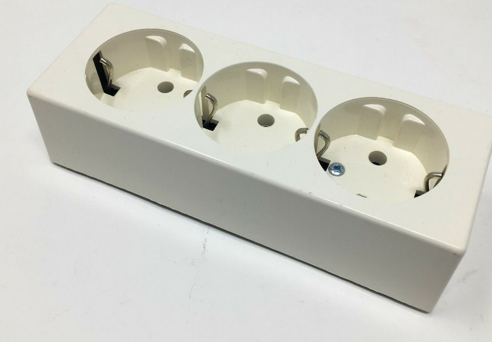 Dreifach 3-fach AP Aufputz Schutzkontakt Steckdose Steckdosenleiste weiß Adapter