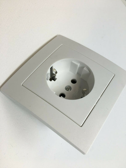 Schuko Steckdose, Schalter, Taster, Dimmer, Lichtschalter weiss Benson