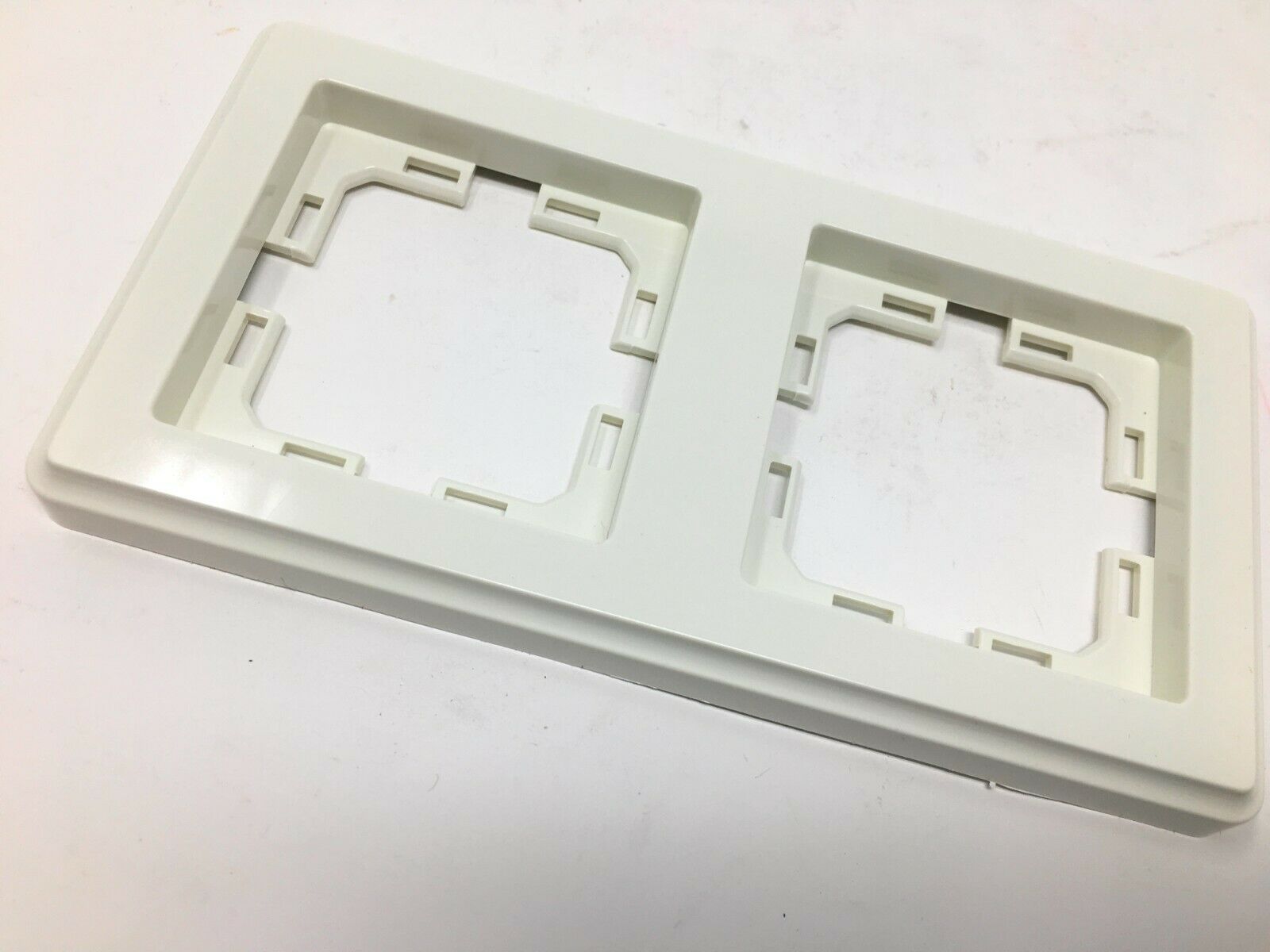 Weiß 2-fach Abdeckplatte  Montage Rahmen Schalter Unterrputz Stecker