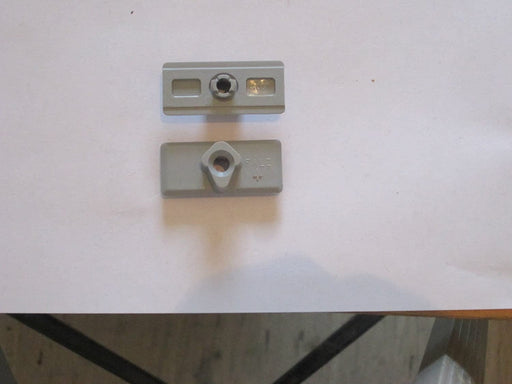 ROTO NT Schnäpperzapfen, klippsbar auf Getriebe, grau (256020) ; 1 Stück